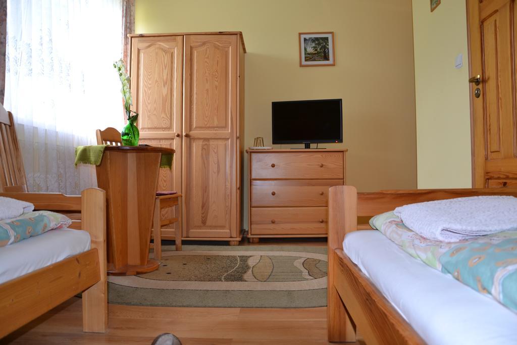 Gosciniec Yaga Bed & Breakfast Wilkasy Oda fotoğraf